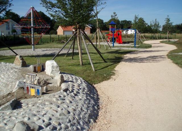 Neugestaltung Spielplatz in Gendorf