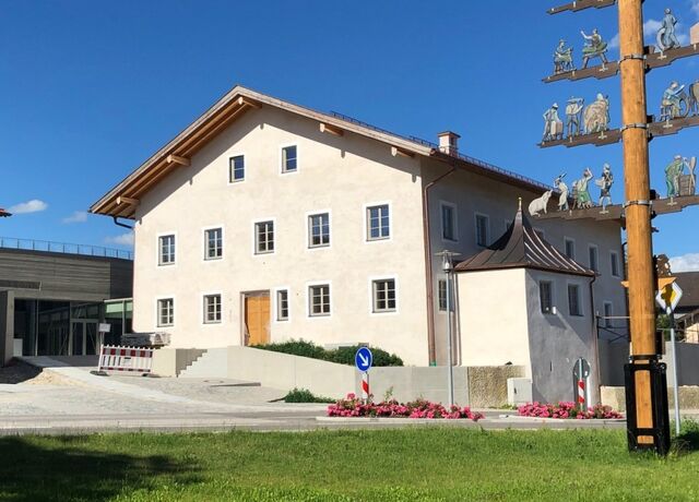 Sanierung denkmalgeschützter Gasthof in Tyrlaching